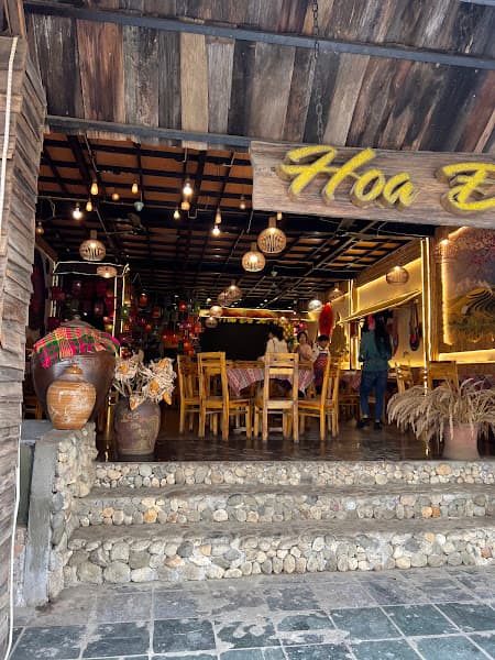 Ảnh bìa Nhà Hàng Hoa Đá