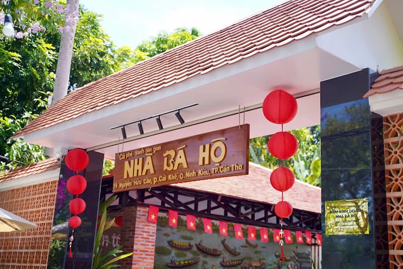 Cà phê - Bánh dân gian NHÀ BÁ HỘ