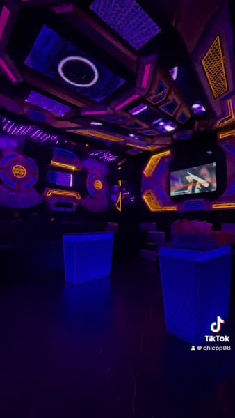 Hình ảnh Việt phú karaoke - 3