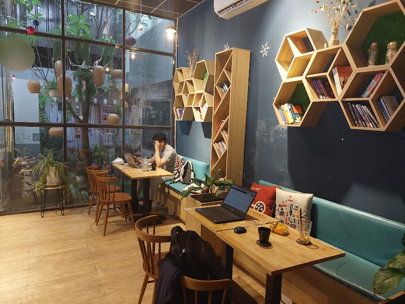 Hình ảnh Chuẩn Coffee & Tea - 2