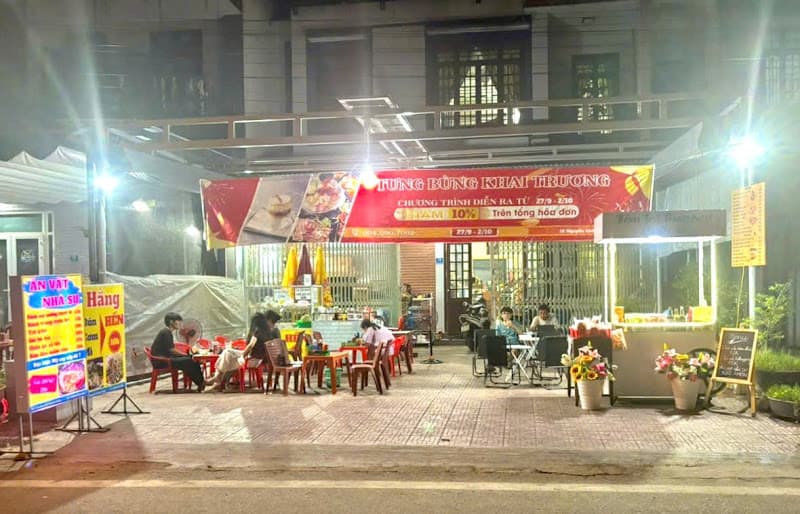 Ăn vặt nhà Su