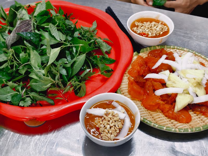 Ăn vặt chợ Cố Đạo