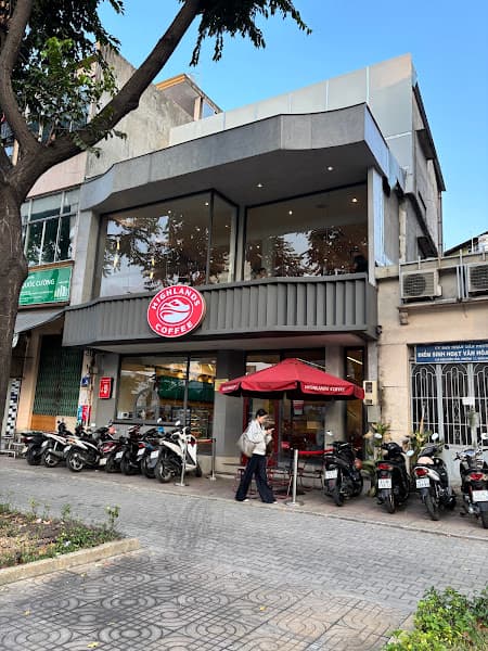 Hình ảnh Highlands Coffee 312 Điện Biên Phủ HCM - 3