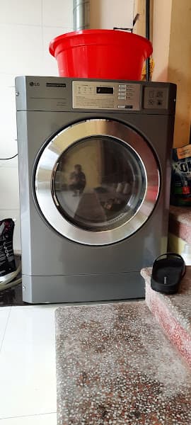 Hình ảnh Giặt là Việt Dũng - 2