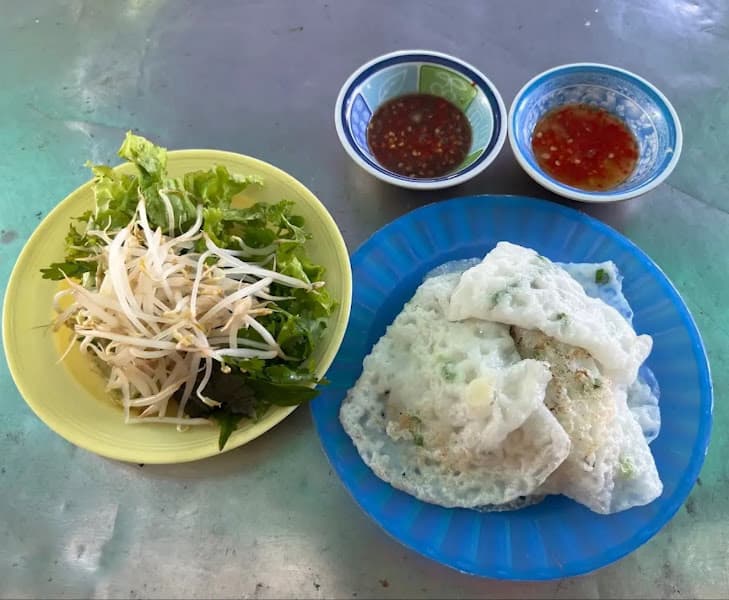 Hình ảnh Bánh xèo vỏ gốc cây bàng - 3