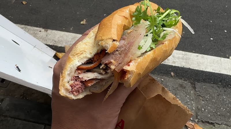 Hình ảnh Bánh Mì Như Hoa - 4