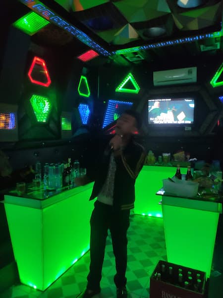 Hình ảnh Karaoke - Cà Phê Cung Đình Quán - 4