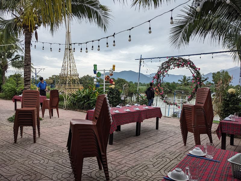 Hình ảnh Làng ẩm thực ven sông - 8