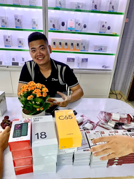 Hình ảnh Thế giới di động Luxury Smart Đông Hoàng Đông Hưng - 3