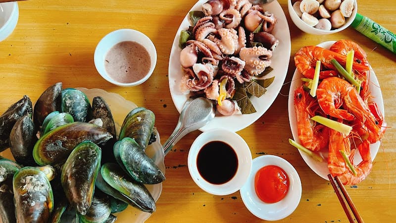 Hình ảnh Cơm Hải sản bình dân Long Thương - 4