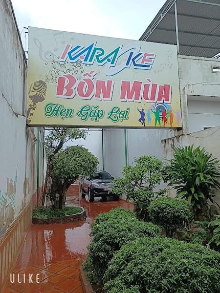 Karaoke BỐN MÙA