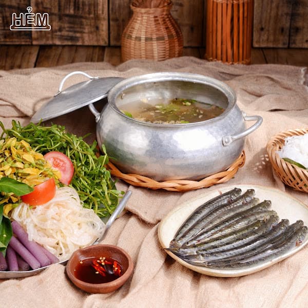 Hình ảnh Hẻm Quán Hoàng Cầu - 4