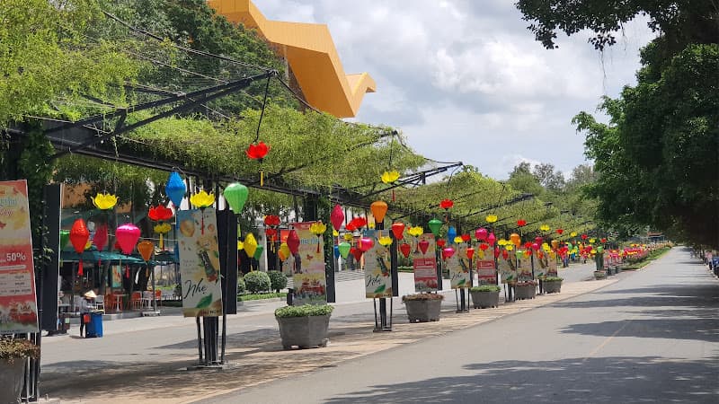 Hình ảnh Cổng chào Khu di tích Lịch sử - Văn hóa - Danh thắng Núi Bà Đen - 5