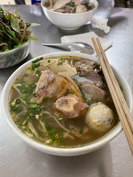 Hình ảnh Bún bò huế Thơm Sơn - 2