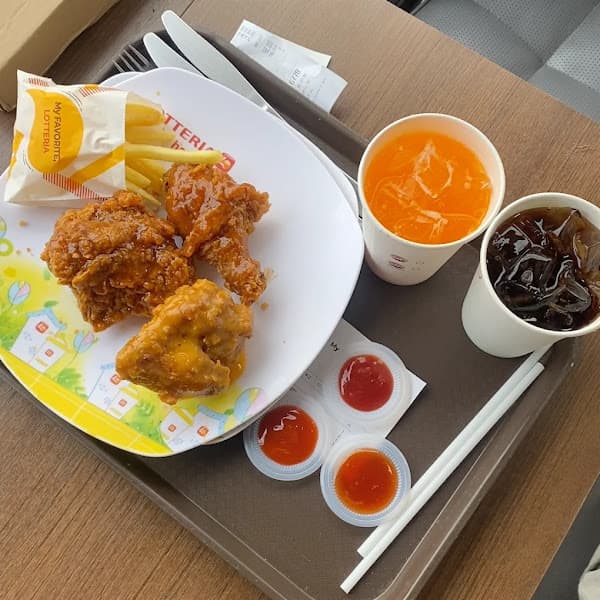 Hình ảnh Lotteria Phan Xích Long - 3