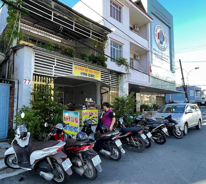 Hình ảnh Bánh mì xíu mại Hoa Cúc - 5