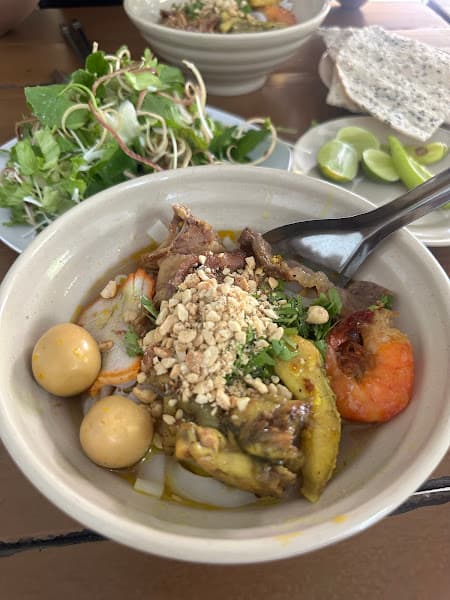 Hình ảnh Quán SƯƠNG LÊ: Mì Quảng - Bánh Tráng Cuốn Thịt Heo - 4