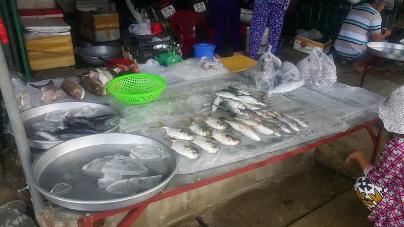 Hải sản tươi sống Thuận Hải