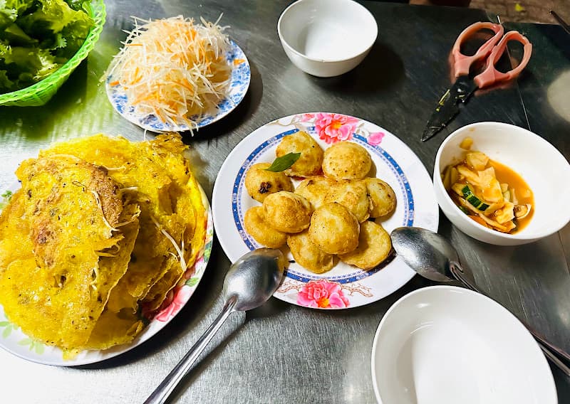 Bánh xèo bánh khọt