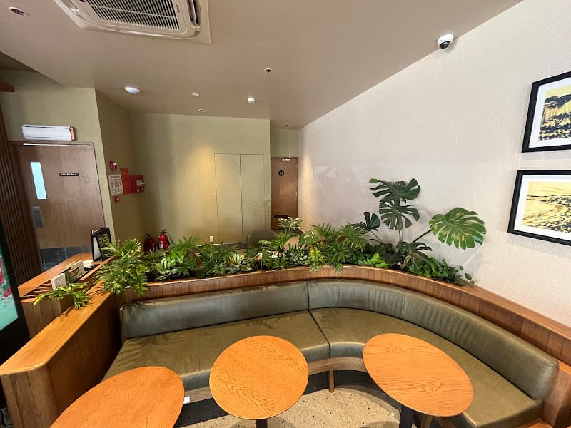 Hình ảnh Starbucks Quang Trung HCM - 2