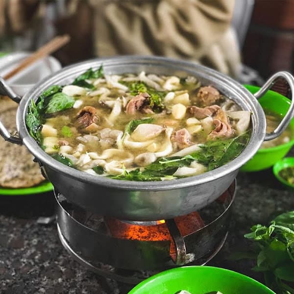 Hình ảnh Tao Ngộ Quán - Lẩu Gà Lá É số 10Bis 3/4 - 3