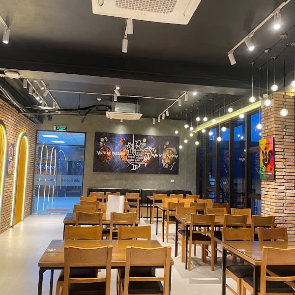 Don Chicken 555 Ngô Gia Tự