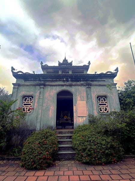 Ngải Sơn lăng - lăng mộ vua Trần Hiến Tông