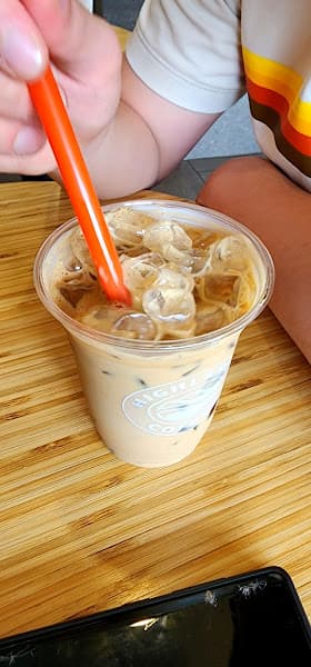 Hình ảnh Highlands Coffee Monbay Hạ Long - 3