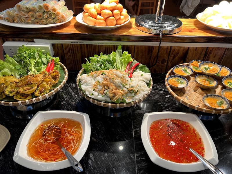 Hình ảnh BUFFET BA SẠCH - 4