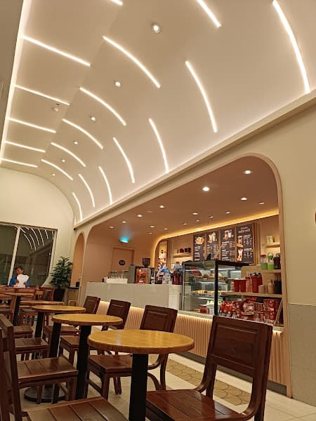 Hình ảnh Highlands Coffee Lê Trọng Tấn - 3