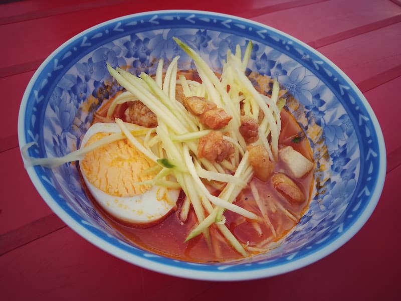 Hình ảnh Bánh Căn Cô Loan Giếng Làng Mũi Né - 2