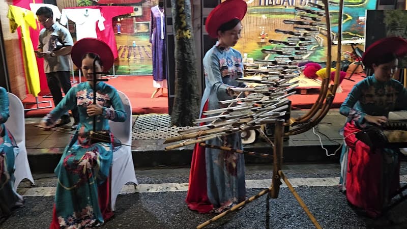 Hình ảnh Karaoke Royal Club - 3