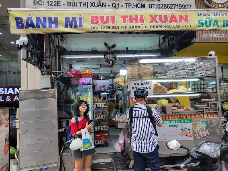 Bánh mì Bùi Thị Xuân
