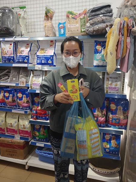 Hình ảnh PetCare - Pet shop, tỉa lông, tắm, tiêm phòng, bán thức ăn và phụ kiện chó mèo - 3