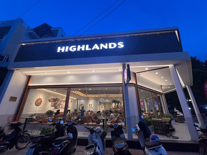 Ảnh bìa HIGHLANDS COFFEE 71 TRƯƠNG QUANG GIAO