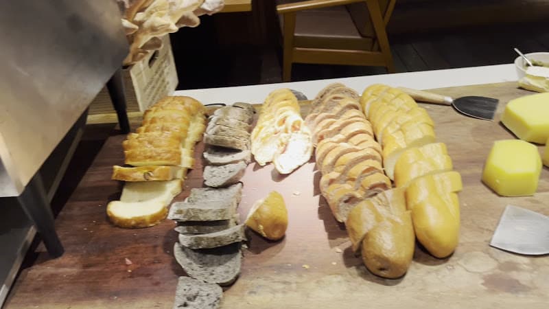 Hình ảnh The Log Restaurant - 5