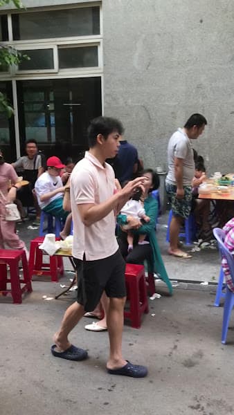 Bánh cuốn Chả mực bà Yến