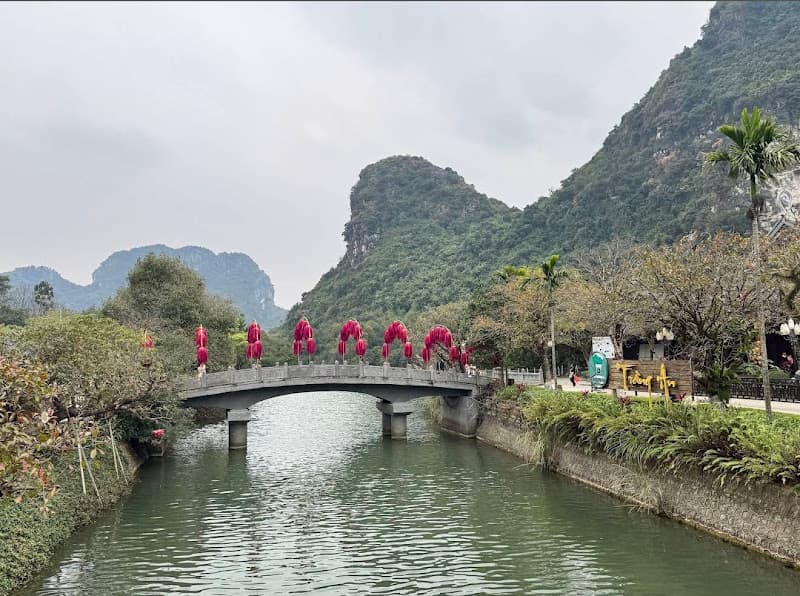 Hình ảnh Đền Suối Tiên - 6