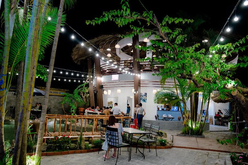 Nhà Hàng Cổ Lũy