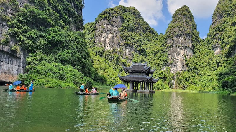 Hình ảnh Cổng chào vào Khu du lịch sinh thái Tràng An - 4