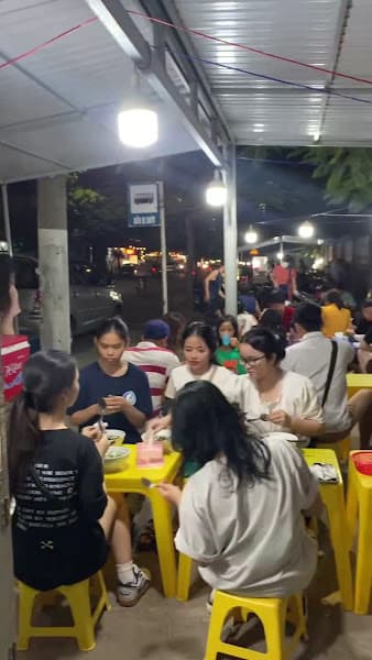 Bánh canh hẹ Bé Hai