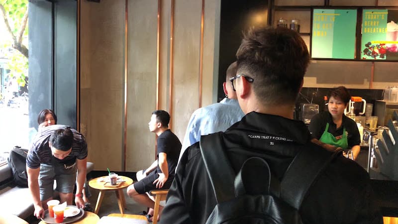 Hình ảnh Starbucks Reserve Nhà Thờ - 5