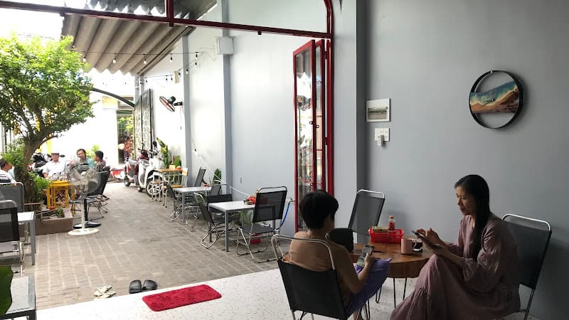Hình ảnh Tiệm Cafe - Bánh mì xíu mại 37 Ngô Quyền - 7