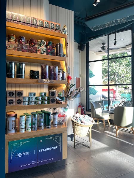 Hình ảnh Starbucks - Lakai - 3