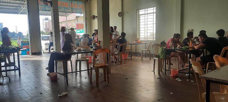 Bún bò Hưng Huế