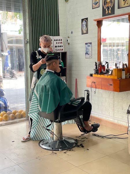 Ảnh bìa Chung anh Spa-Baber gội đầu