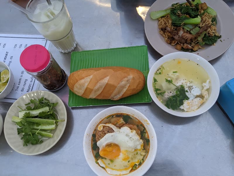 Hình ảnh Bánh mì xíu mại chén đalat - 3