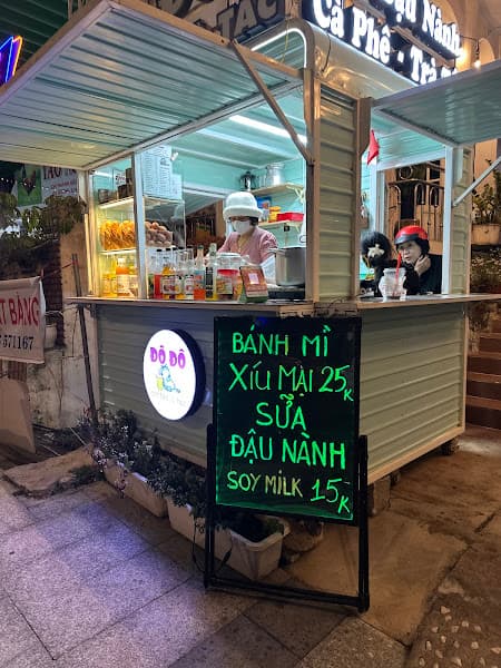 Hình ảnh Bánh mì xíu mại Má Tư - 2