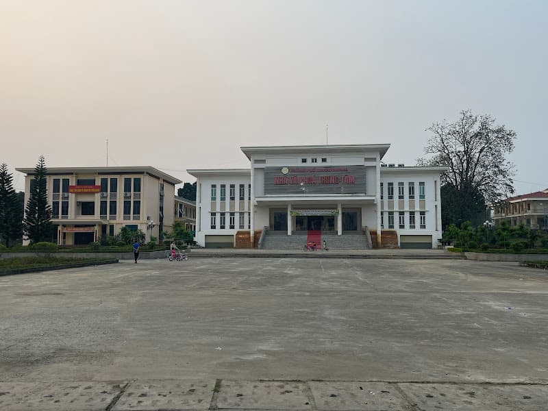 Thành Phố Tuyên Quang Nhà Văn Hoá Trung Tâm