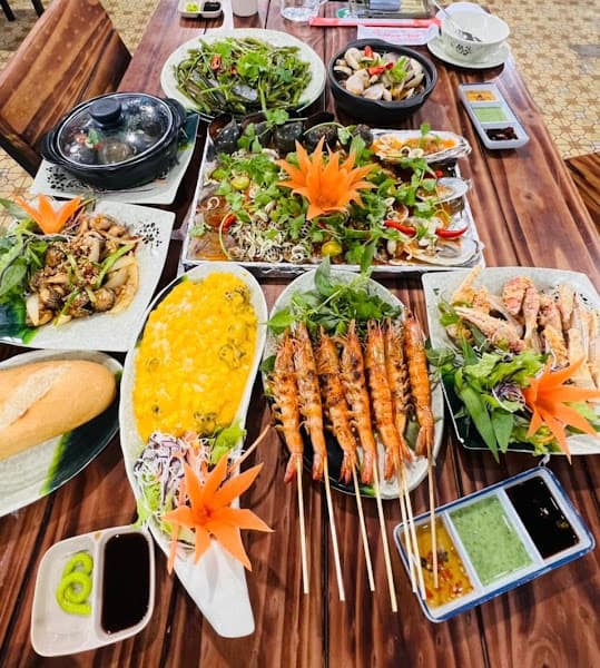 Hình ảnh Nhà Hàng Hải Sản Long Trọc - 2
